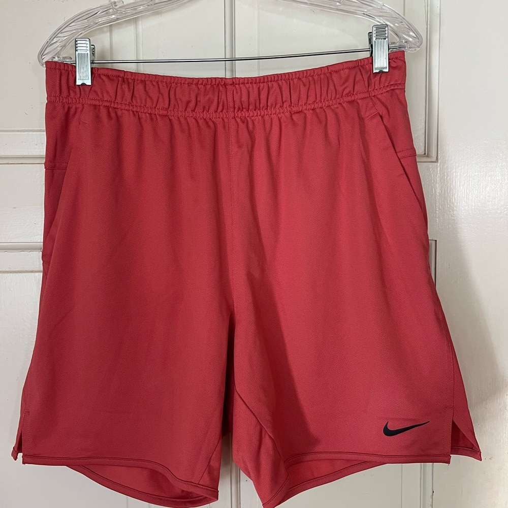 EUC Nike Men's Coral Athletic Shorts